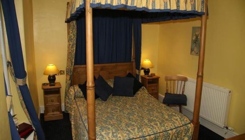 Standard room - Fairfield House