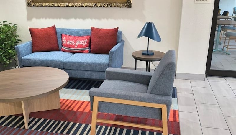 Salon - Garner Hotel TYLER SOUTHWEST by IHG