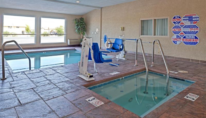 Pool - Americas Best Value Inn Westmorland