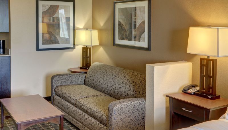 Camera - Holiday Inn Express & Suites HUNTSVILLE by IHG