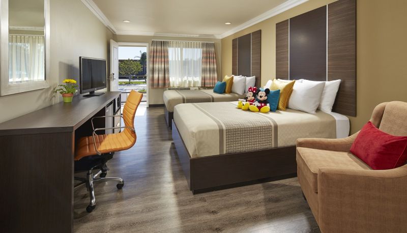 Zimmer - Eden Roc Inn & Suites Anaheim