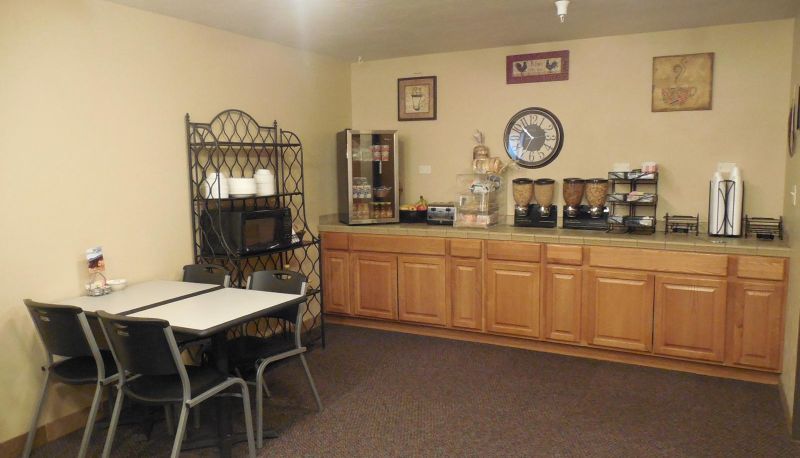 Hall - Blue Mountain Inn and Suites