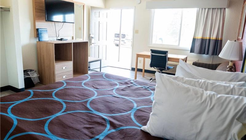 Zimmer - Super 8 by Wyndham Newcastle