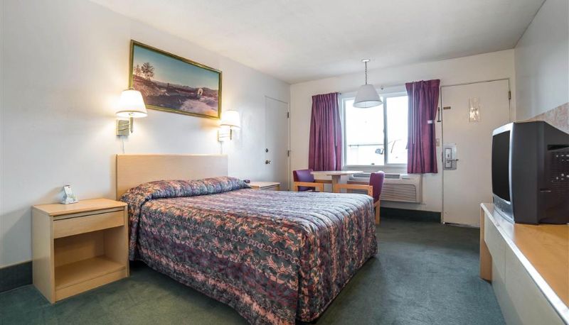 Camera - Rodeway Inn Boardman - Hermiston
