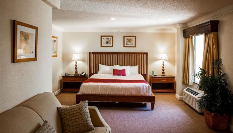 Zimmer - Days Inn & Suites by Wyndham Lake Okeechobee