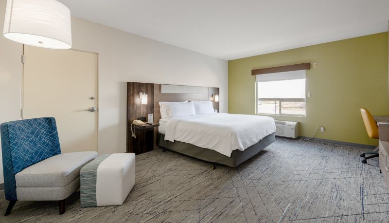Camera - Holiday Inn Express & Suites EDMONTON SOUTH by IHG