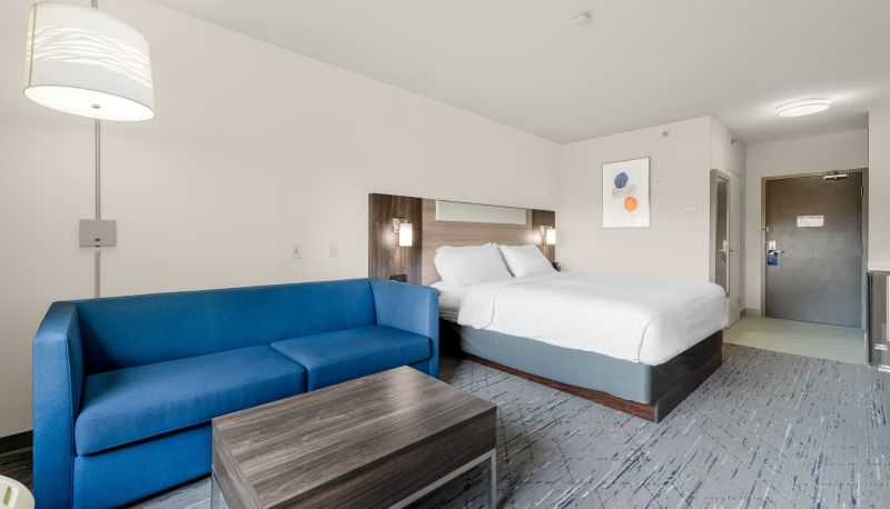 Camera - Holiday Inn Express & Suites EDMONTON SOUTH by IHG