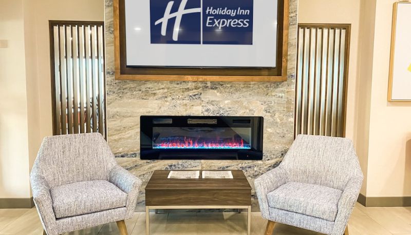 Hall - Holiday Inn Express & Suites FRAZIER PARK by IHG
