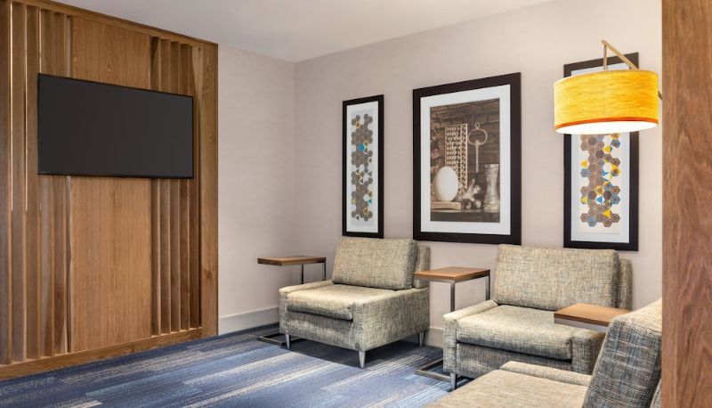 ホテルの屋外エリア - Holiday Inn Express & Suites DENVER AIRPORT by IHG