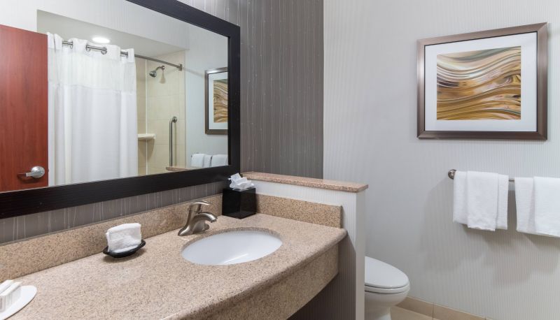 Zimmer - Courtyard by Marriott Fort Worth West at Cityview
