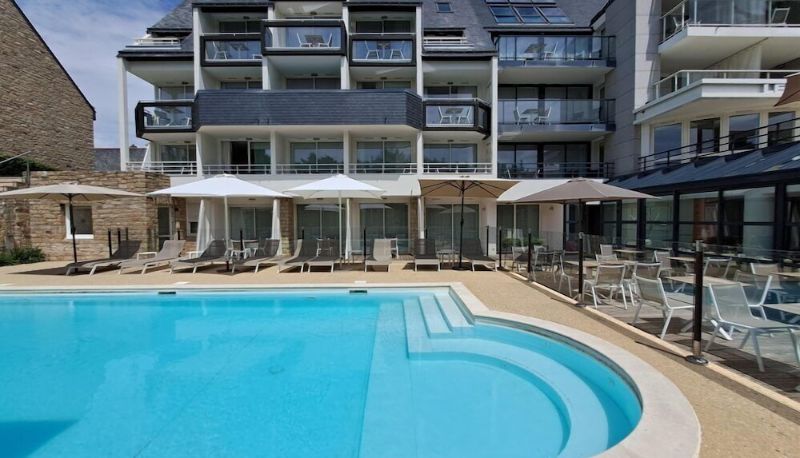 Pool - Le Churchill