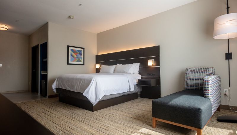 Zimmer - Holiday Inn Express & Suites BEAUMONT NW PARKDALE MALL by IHG