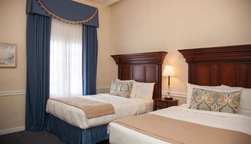 Pokój - Hotel St. Pierre a French Quarter Inns Hotel