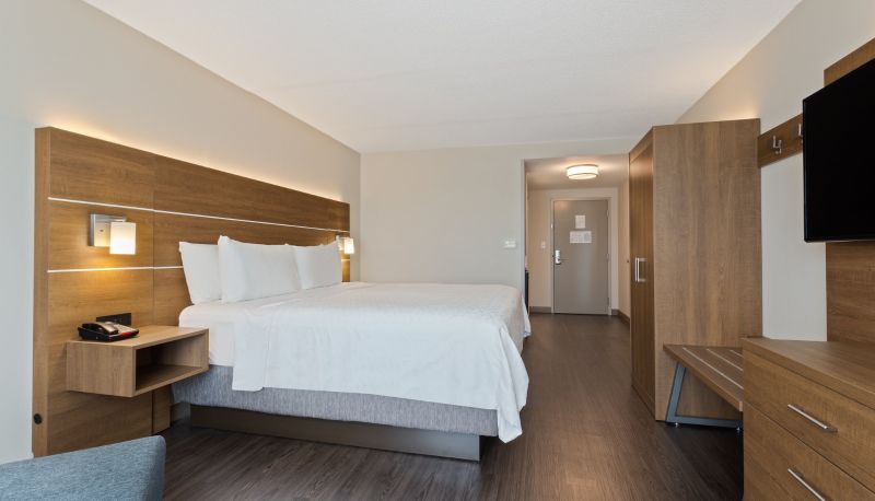 Camera - Holiday Inn Express & Suites LARGO-CLEARWATER by IHG