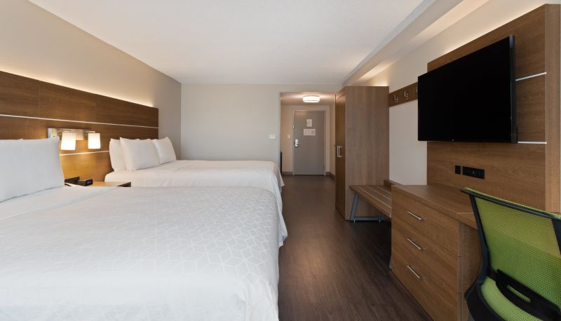 Camera - Holiday Inn Express & Suites LARGO-CLEARWATER by IHG