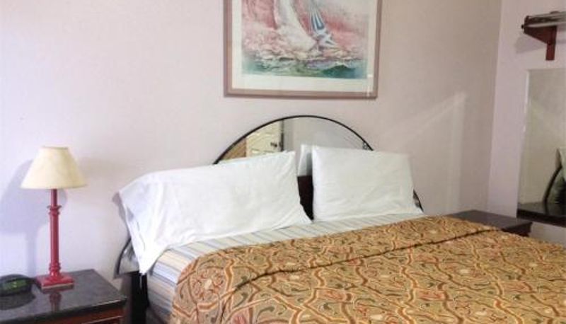 Info - Walls Motel Long Beach