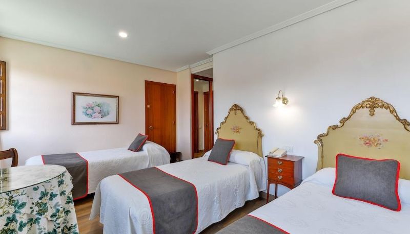 Chambre Standard - Hotel Santillana