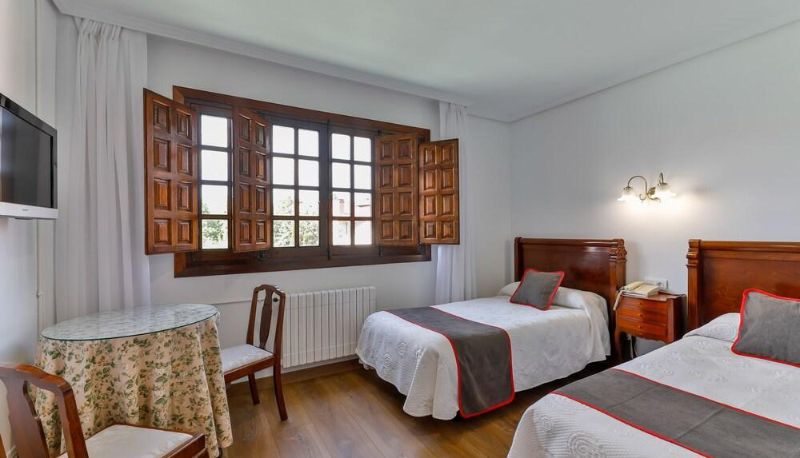 Chambre Standard - Hotel Santillana