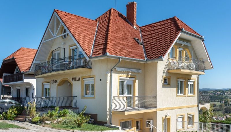 Info - Flóra Villa