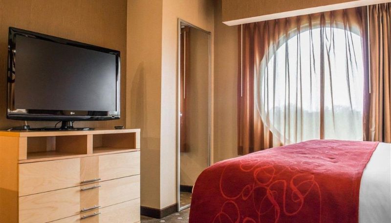 Zimmer - Comfort Suites Monroeville - Pittsburgh East