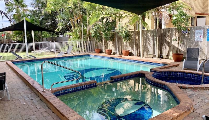 Pool - Outrigger Burleigh