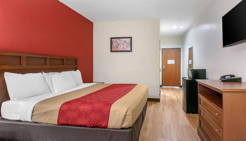 Camera - Econo Lodge Eutaw I-20