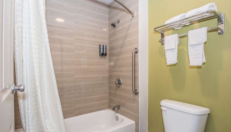 Suite - Americas Best Value Inn Ft. Worth
