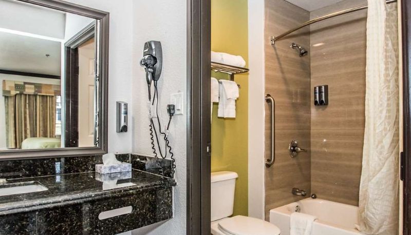 Suite - Americas Best Value Inn Ft. Worth