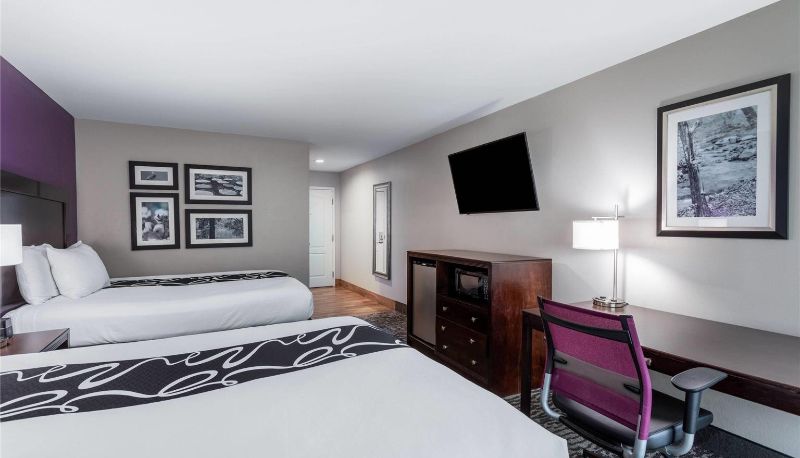 Zimmer - La Quinta Inn & Suites by Wyndham Huntsville Airport Madison