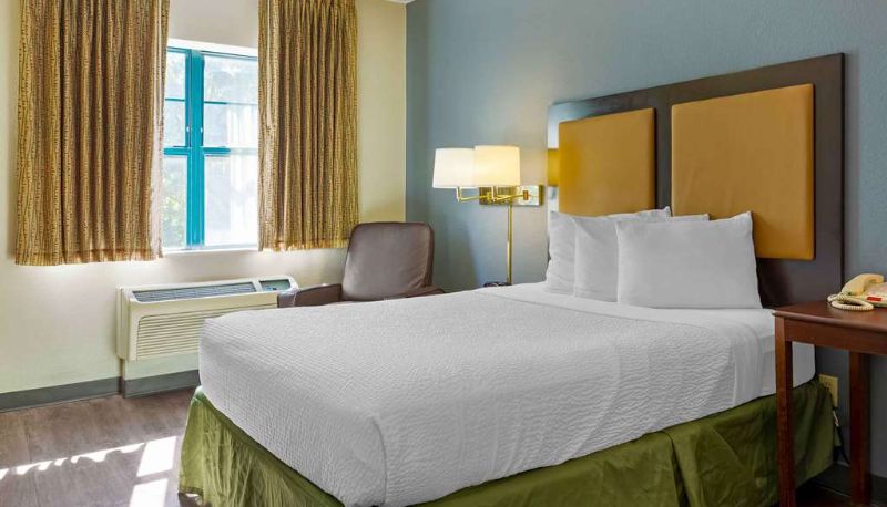 Zimmer - Extended Stay America Select Suites - Hartford - Manchester