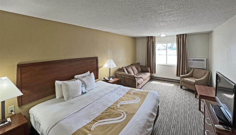 Zimmer - Quality Inn Mitchell I-90