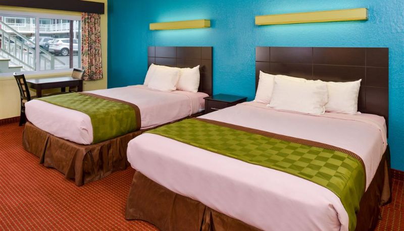 Room - Rodeway Inn Orleans - Cape Cod