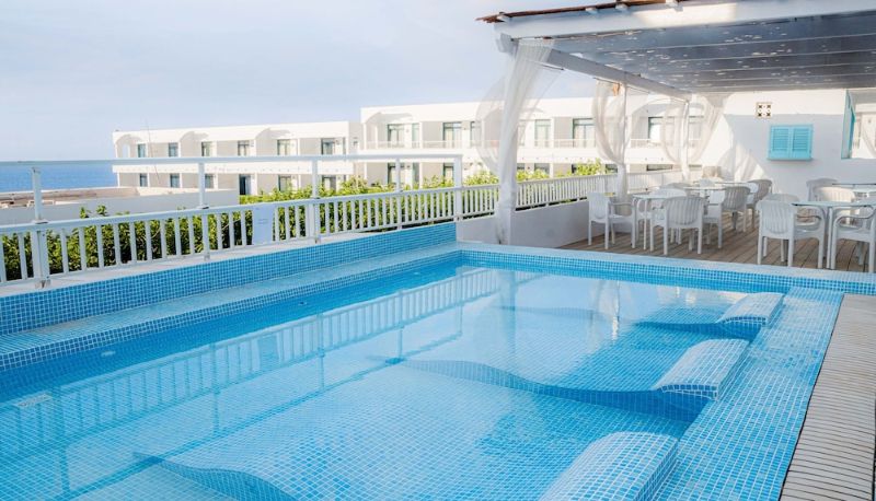 Basen - Aparthotel Beach Club