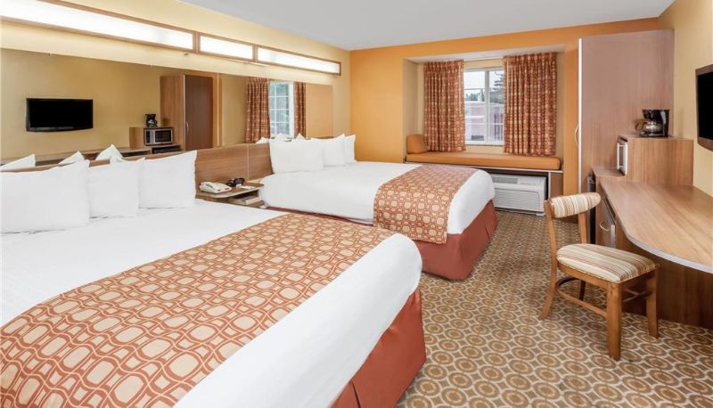 Room - SureStay by Best Western South Bend