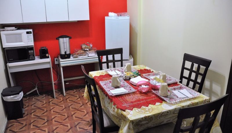 Salle de petit-déjeuner - Hôtel Ste-Catherine