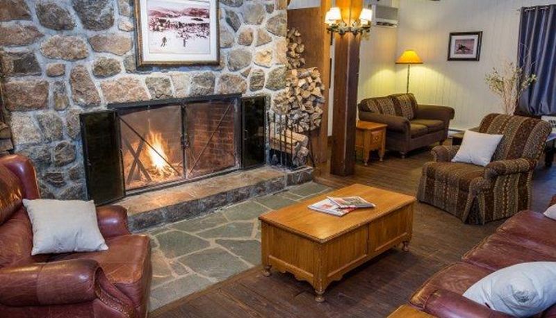 Lobby - La Place St Bernard