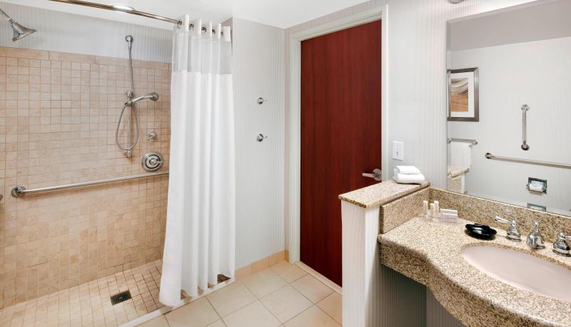Zimmer - Courtyard by Marriott Indianapolis Downtown