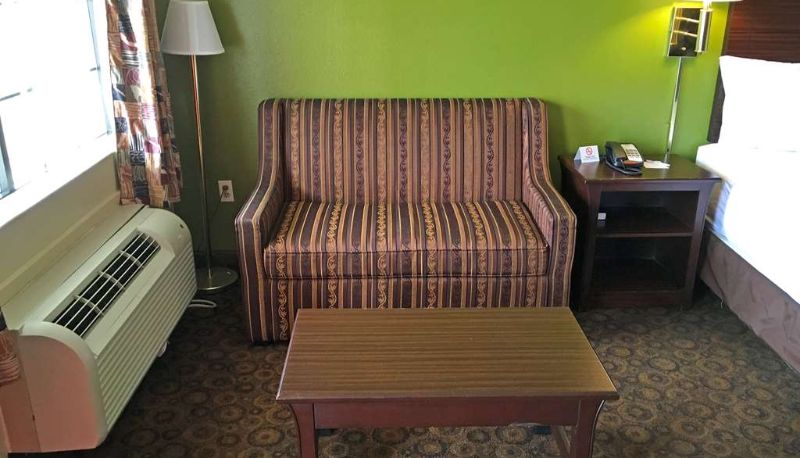 Suite - Americas Best Value Inn & Suites Greenwood