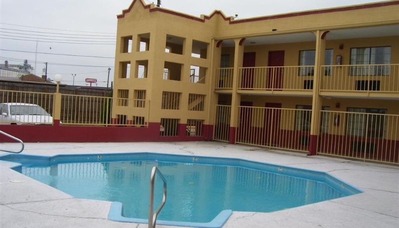 Piscina - Americas Best Value Inn & Suites Greenwood