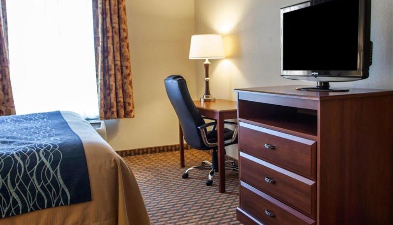 Zimmer - Comfort Inn & Suites Harrisonville