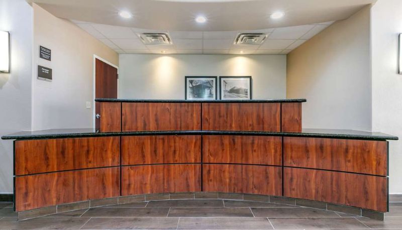 Lobby - Comfort Inn & Suites Van Buren-Fort Smith