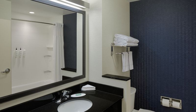 Habitación - Fairfield Inn and Suites by Marrriott Columbus Airport
