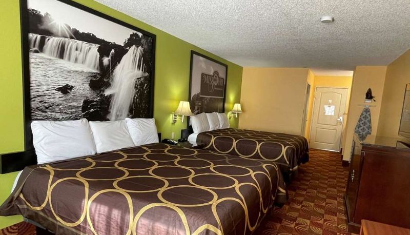 Camera - Super 8 by Wyndham Lake of the Ozarks