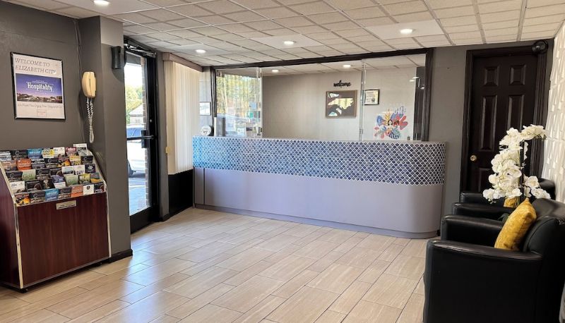 Salon - Travelers Inn Elizabeth City