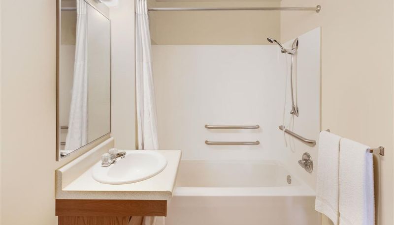Camera - WoodSpring Suites Des Moines Pleasant Hill