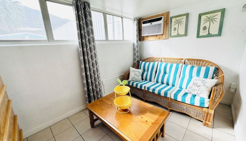 Apartment - A Place in the Sun by Bobi Leonard