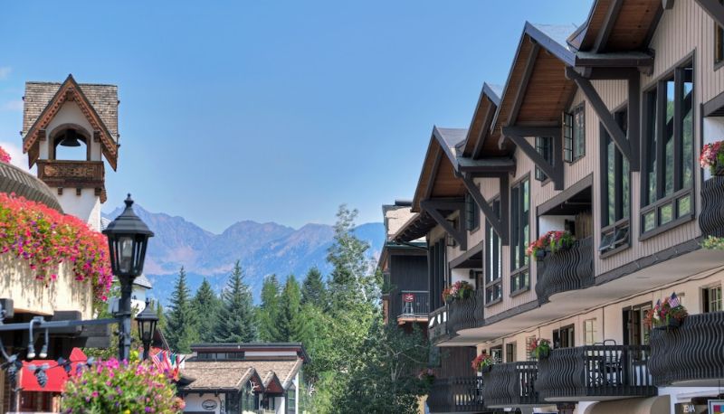 ホテルの屋外エリア - a RockResort by Vail Resorts The Lodge at Vail