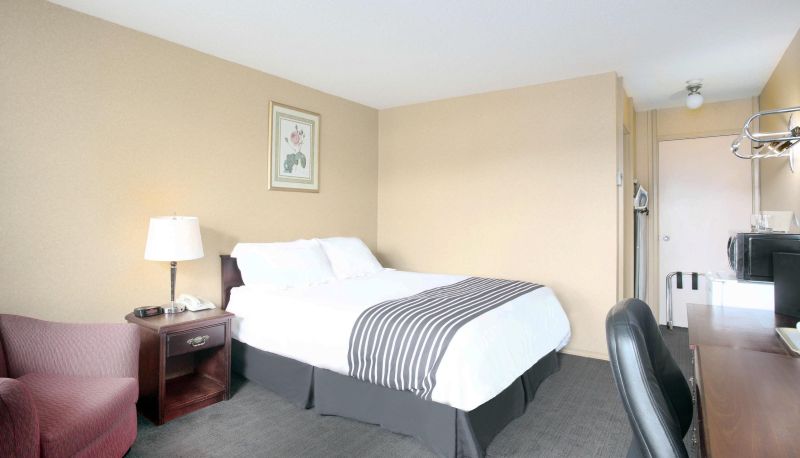 Zimmer - Sandman Inn Princeton