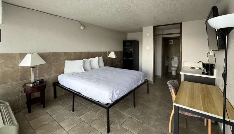Kamer - TX  Town East Studio 6 Mesquite
