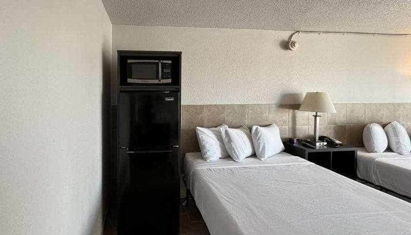 Kamer - TX  Town East Studio 6 Mesquite
